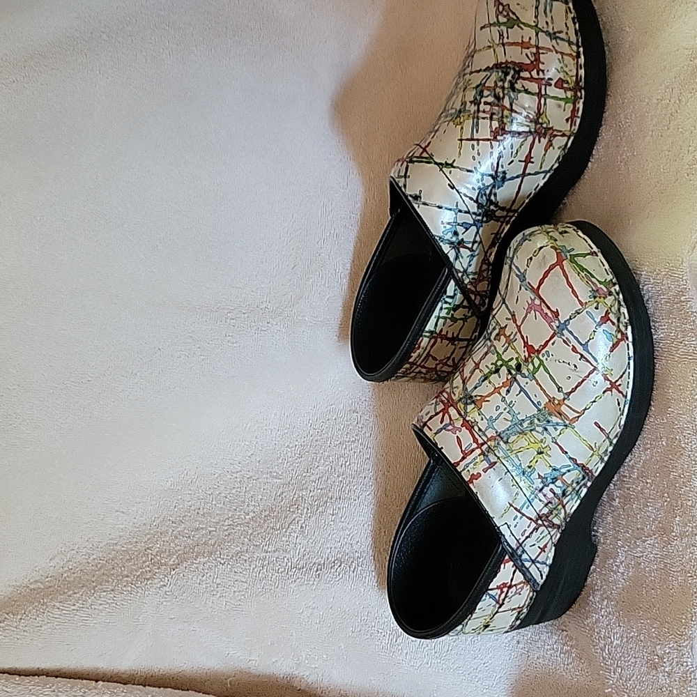 Women's Danskos